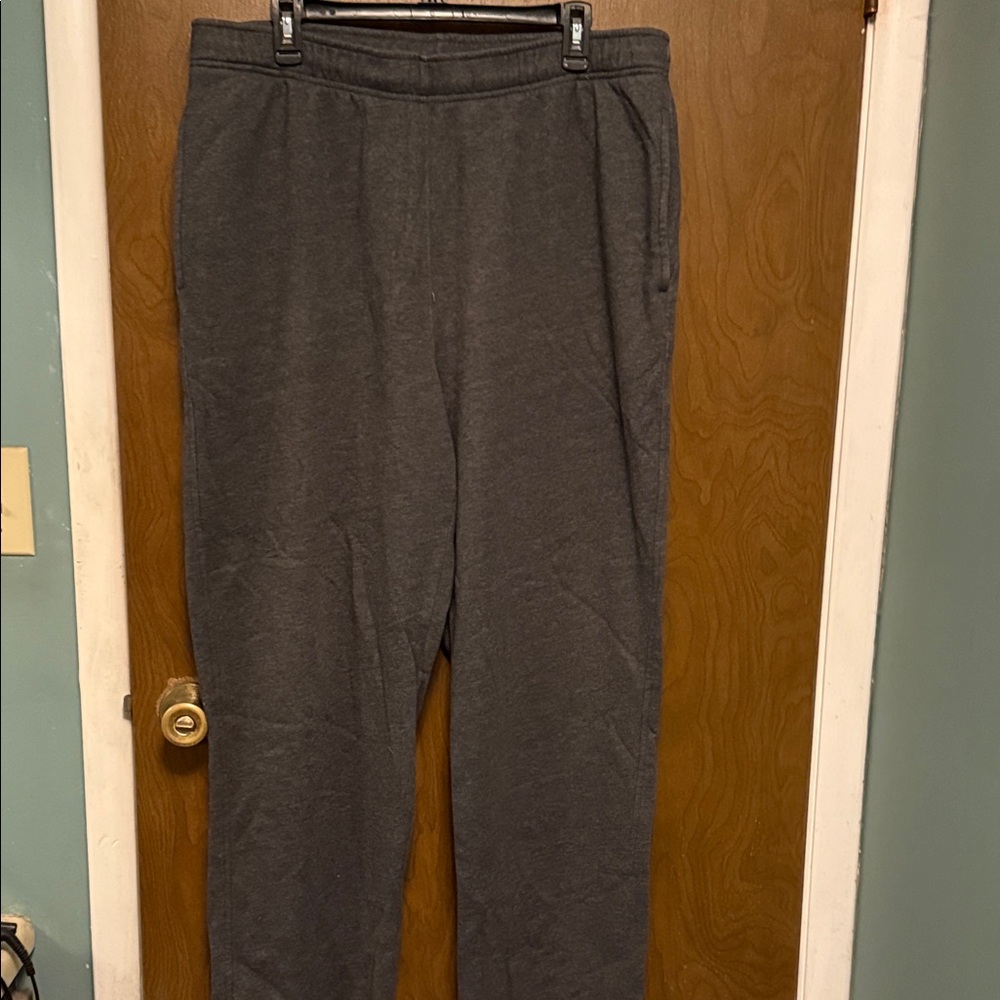 SB Tech Gray Sweatpants size XL